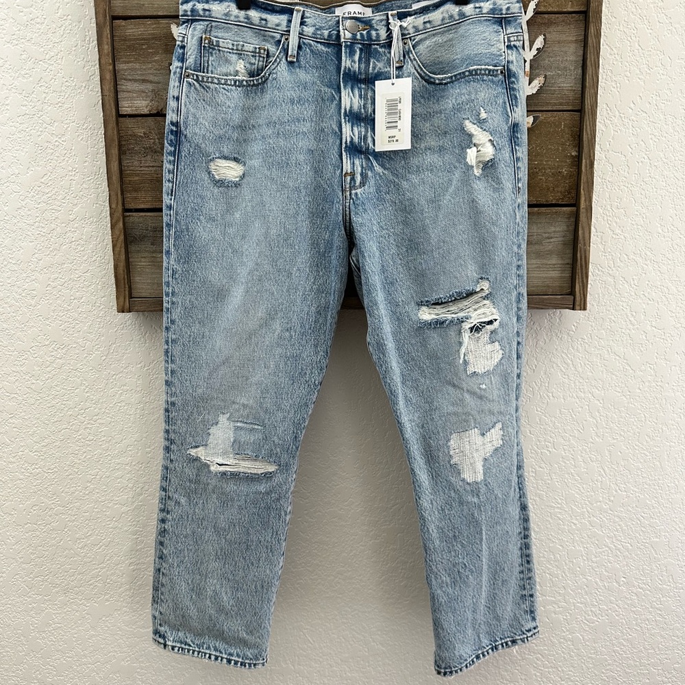 Frame Le Piper Distressed light wash cotton Denim Jeans Ladies size 31‎ NWT